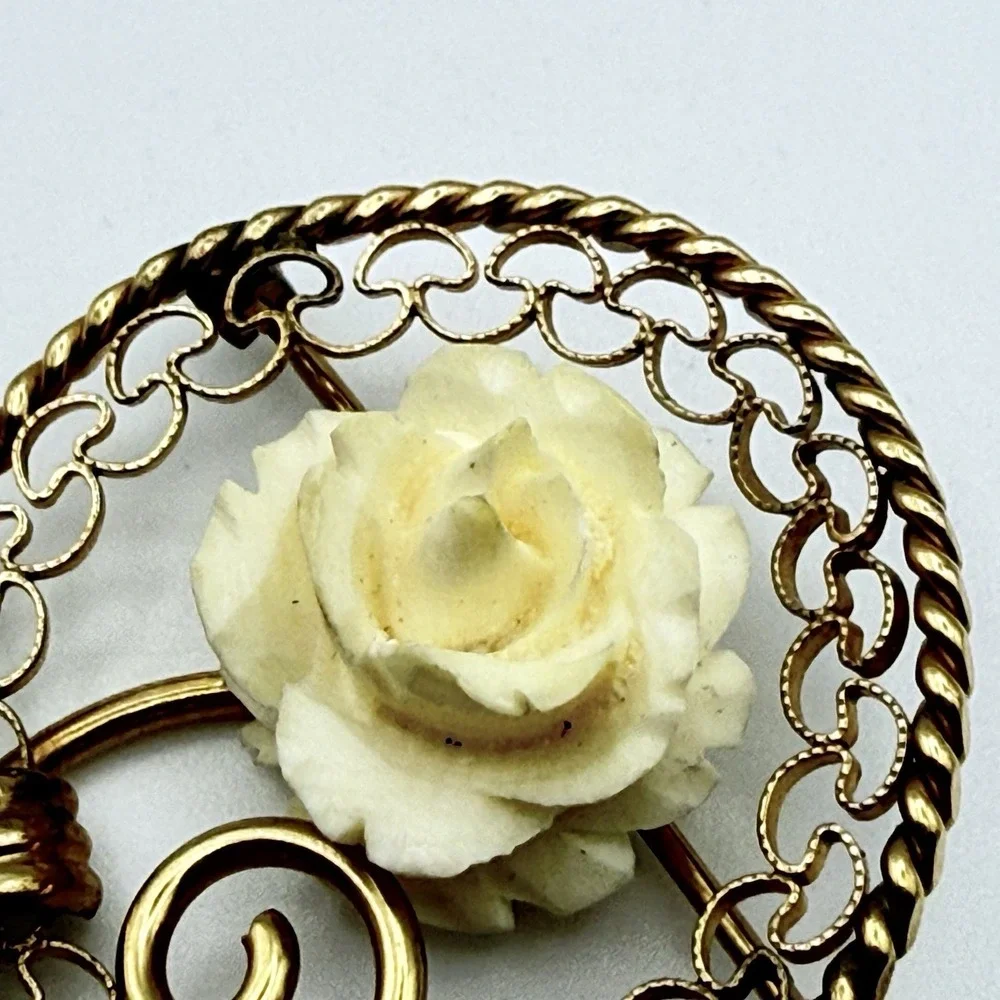 12K Gold Filled Brooch Pin Carved Cream Rose Flower Filigree Circle 1/20 12KT GF